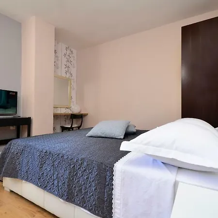 Apartment Mare