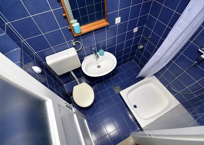 Mare * Макарська